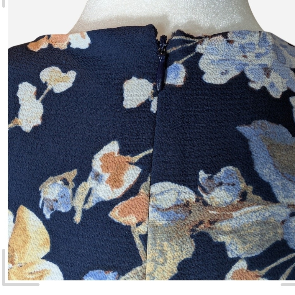 Pre-owned Ralph Lauren Navy and Beige Floral Midi Dress - Picture 6 of 12